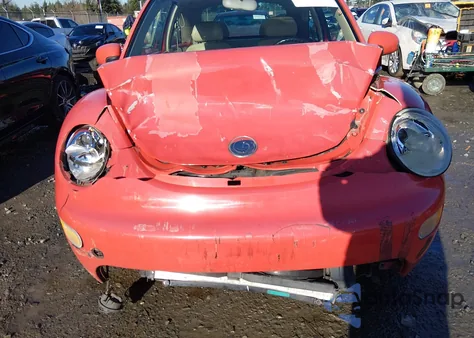 2003 Volkswagen New Beetle Gls 2.0L from USA, damaged, VIN 3VWCK21CX3M443475